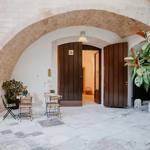 La Casa Di Flora Bed & Breakfast