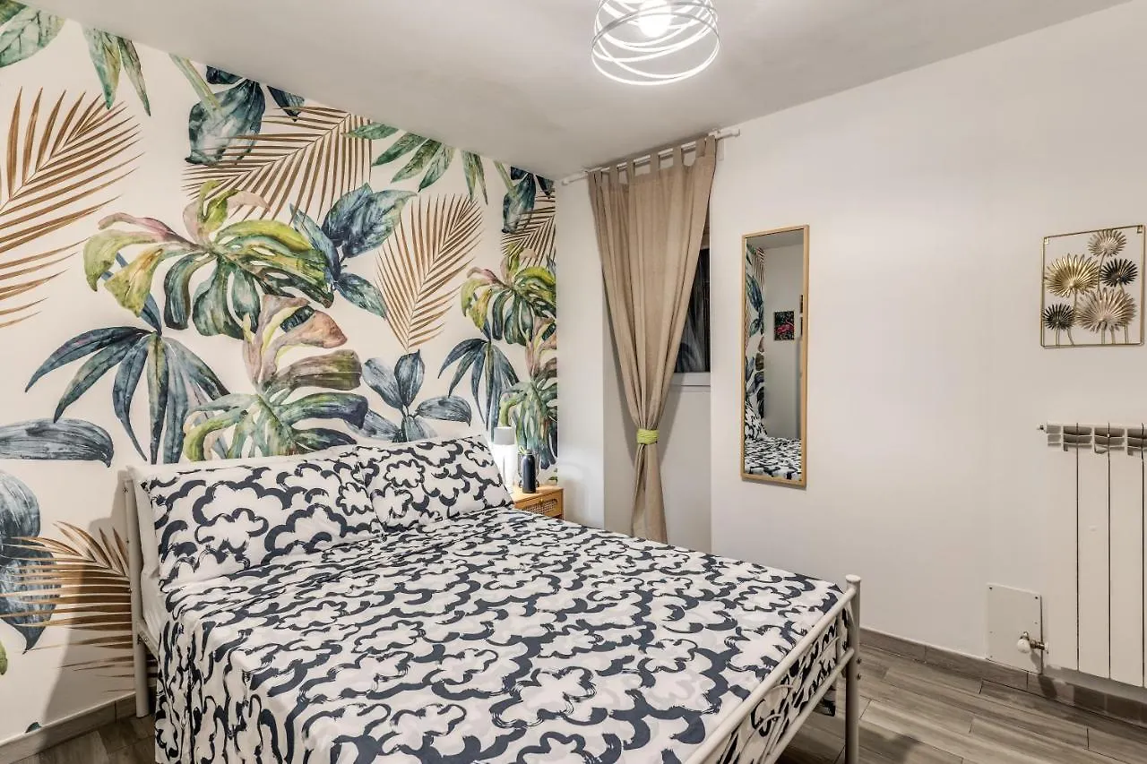 La Pieza Hotel Bari 0*,  Italy